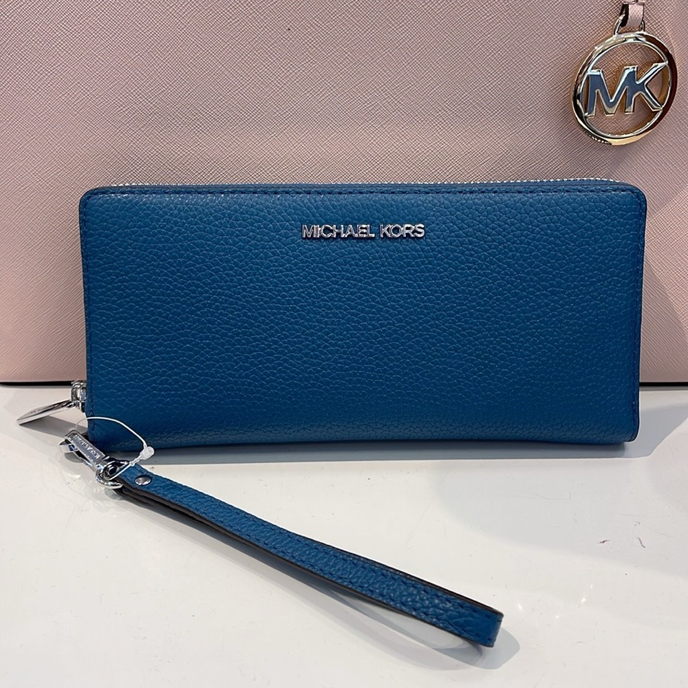 MICHAEL KORS
Leather Continental Wristlet Phone Case Wallet 
Teal
NWT - Picture 2 of 16